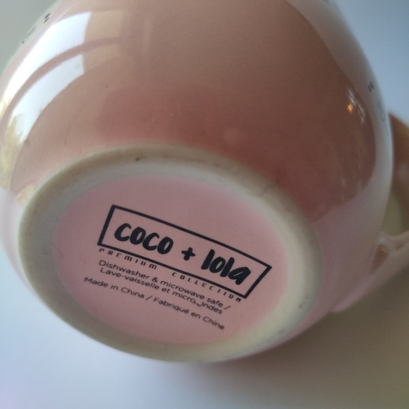 Coco+Lola Feline Festive Mug - Picture 4 of 4